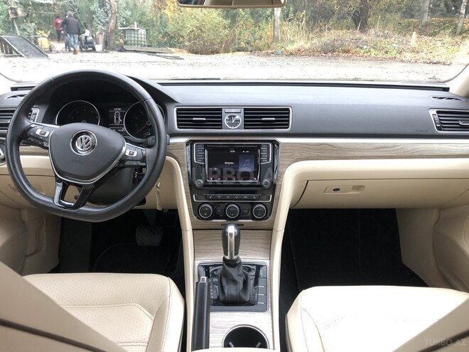 Volkswagen Passat 2016, 22,000 km - 1.8 l - Bakı