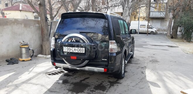 Mitsubishi Pajero 2008, 165,000 km - 3.0 l - Bakı