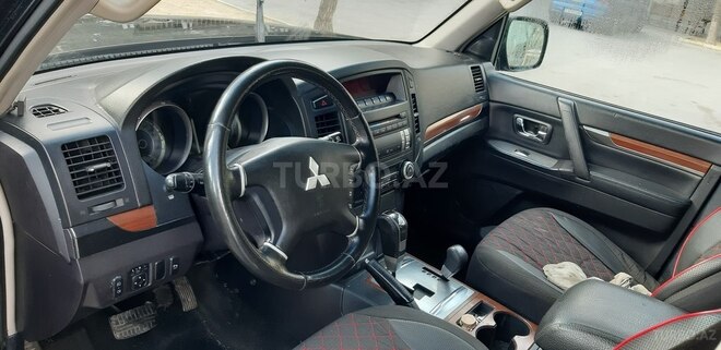 Mitsubishi Pajero 2008, 165,000 km - 3.0 l - Bakı