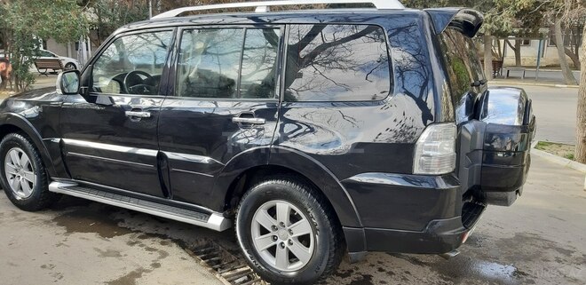 Mitsubishi Pajero 2008, 165,000 km - 3.0 l - Bakı