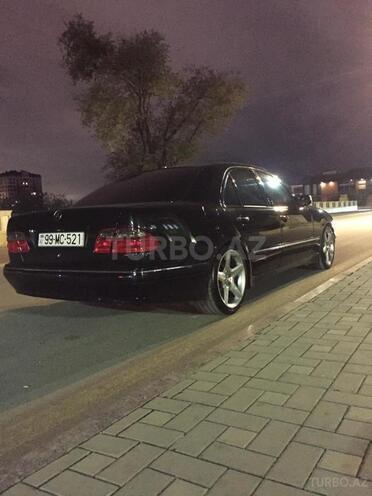 Mercedes E 240 1999, 298,000 km - 2.4 l - Bakı