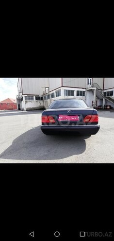Mercedes E 200 1997, 260,000 km - 0.1 l - Gəncə