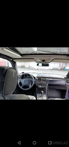 Mercedes E 200 1997, 260,000 km - 0.1 l - Gəncə