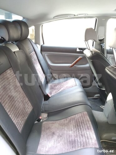 Volkswagen Passat 2003, 220,000 km - 1.8 l - Gəncə