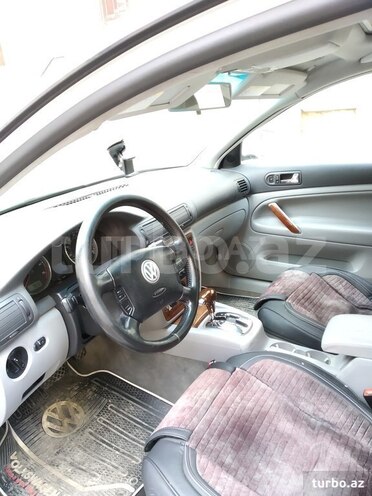 Volkswagen Passat 2003, 220,000 km - 1.8 l - Gəncə