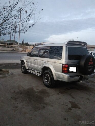 Mitsubishi Pajero 1995, 285,000 km - 2.8 л - Bakı