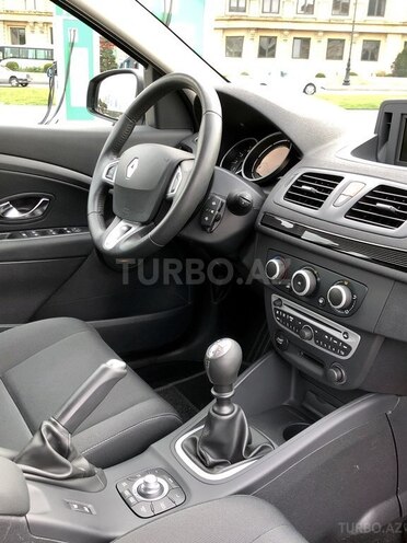 Renault Megane 2011, 167,000 km - 1.5 l - Bakı