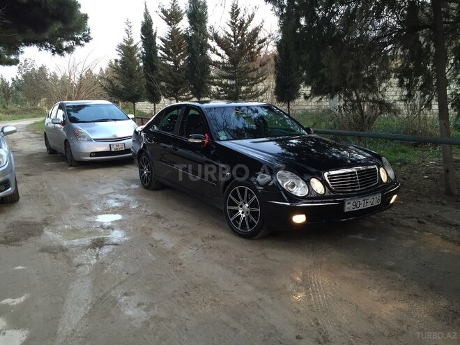 Mercedes E 220 2004, 333,333 km - 2.2 l - Bakı