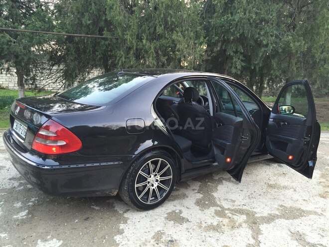 Mercedes E 220 2004, 333,333 km - 2.2 l - Bakı