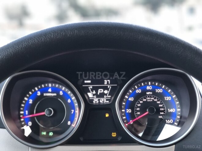 Hyundai Elantra 2014, 40,000 km - 1.8 l - Bakı