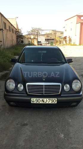 Mercedes E 280 1999, 355,600 km - 2.8 l - Bakı