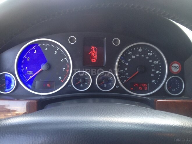 Volkswagen Touareg 2003, 291,800 km - 3.2 l - İmişli