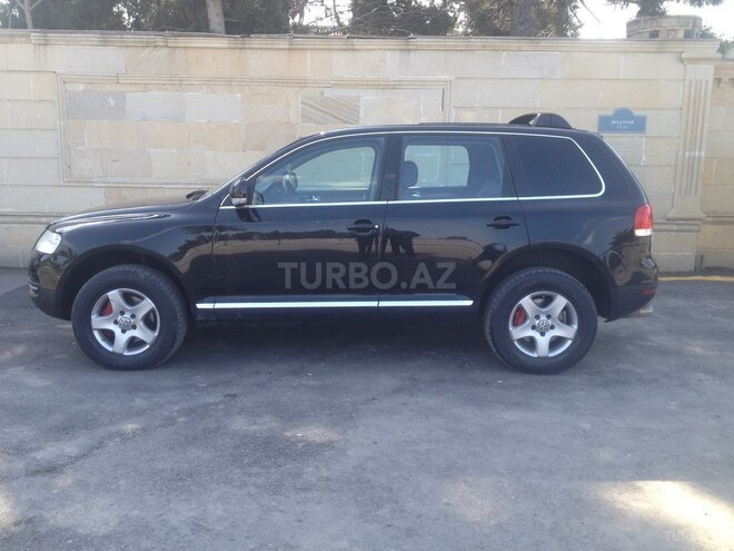 Volkswagen Touareg 2003, 291,800 km - 3.2 l - İmişli