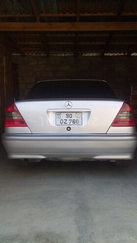 Mercedes C 220 1995, 345,000 km - 2.2 л - Yevlax