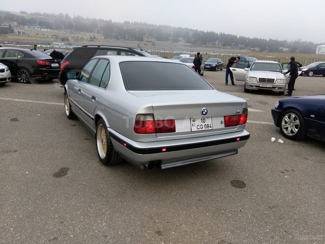 BMW 528 1994, 320,000 km - 2.8 l - Bakı