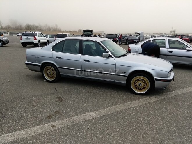 BMW 528 1994, 320,000 km - 2.8 l - Bakı