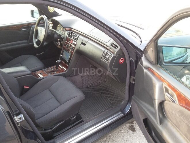 Mercedes E 240 1998, 262,000 km - 2.4 l - Bakı