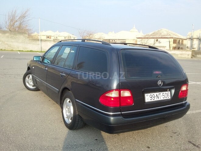 Mercedes E 240 1998, 262,000 km - 2.4 l - Bakı