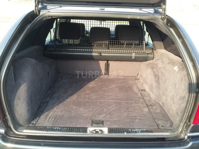 Mercedes E 240 1998, 262,000 km - 2.4 l - Bakı
