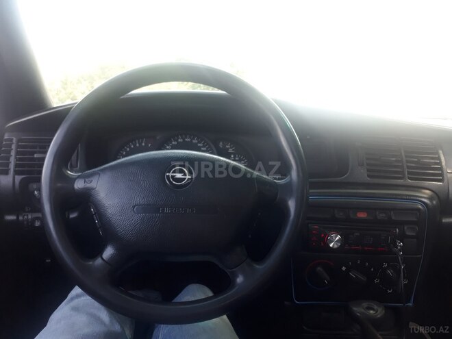 Opel Vectra 1996, 225,240 km - 1.8 л - Bakı