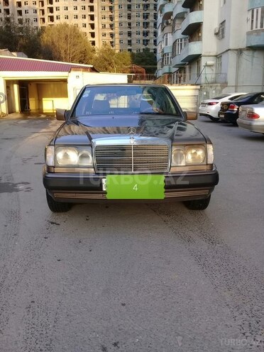 Mercedes E 200 1991, 392,000 km - 2.0 l - Bakı
