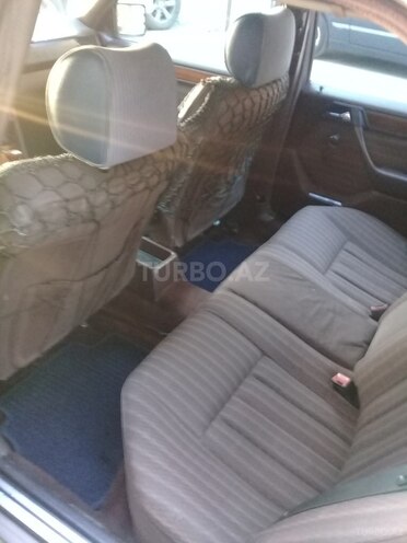 Mercedes E 200 1991, 392,000 km - 2.0 l - Bakı