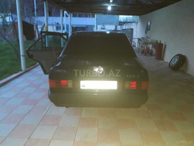Mercedes 190 1992, 330,000 km - 1.8 l - Bakı