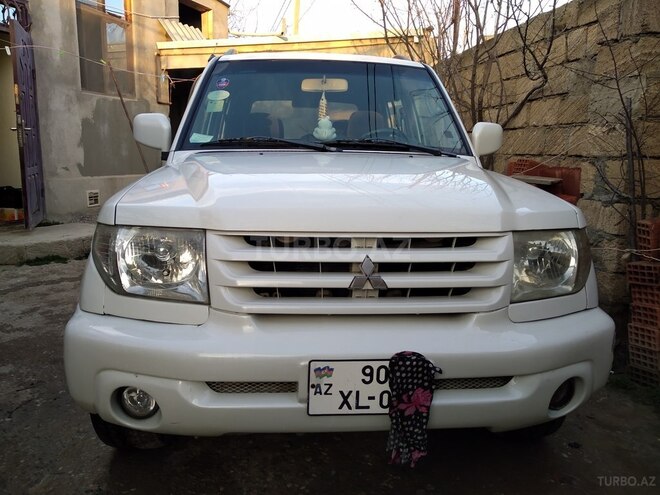 Mitsubishi Pajero io 2001, 950,000 km - 2.0 л - Sumqayıt