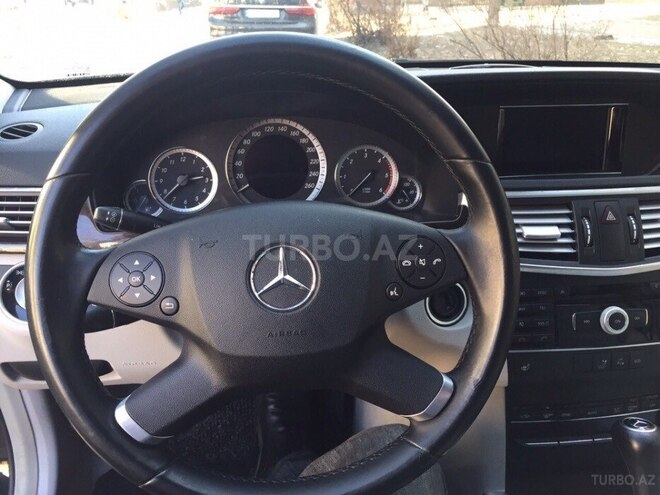 Mercedes E 220 2011, 98,000 km - 2.2 l - Bakı