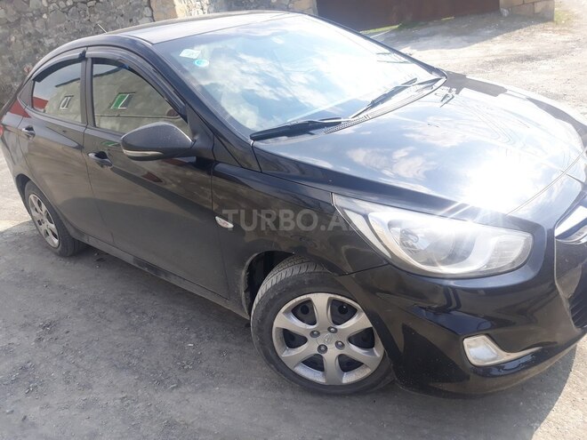 Hyundai Accent 2011, 2,000,000 km - 1.4 l - Bakı