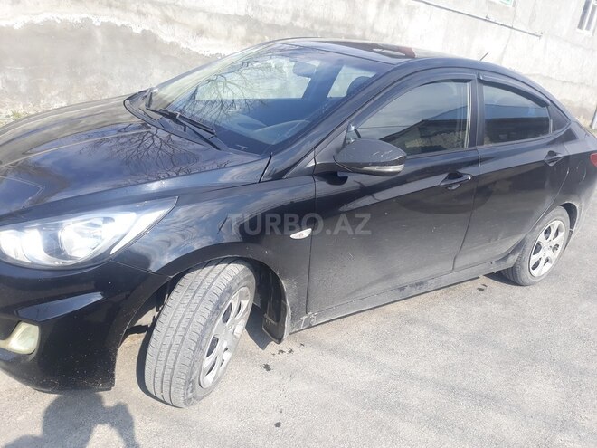 Hyundai Accent 2011, 2,000,000 km - 1.4 l - Bakı