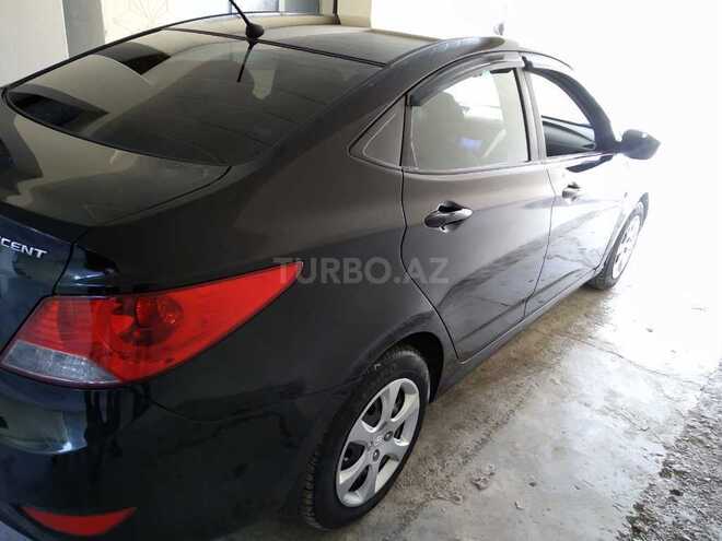 Hyundai Accent 2011, 2,000,000 km - 1.4 l - Bakı