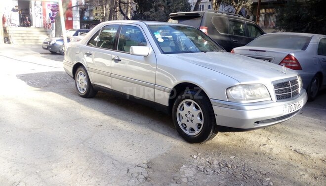 Mercedes C 200 1995, 389,000 km - 2.0 л - Bakı