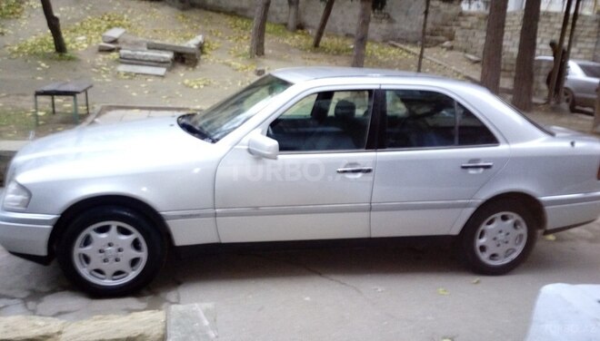 Mercedes C 200 1995, 389,000 km - 2.0 л - Bakı