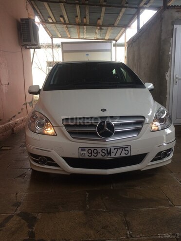 Mercedes B 180 2010, 49,000 km - 1.8 l - Bakı
