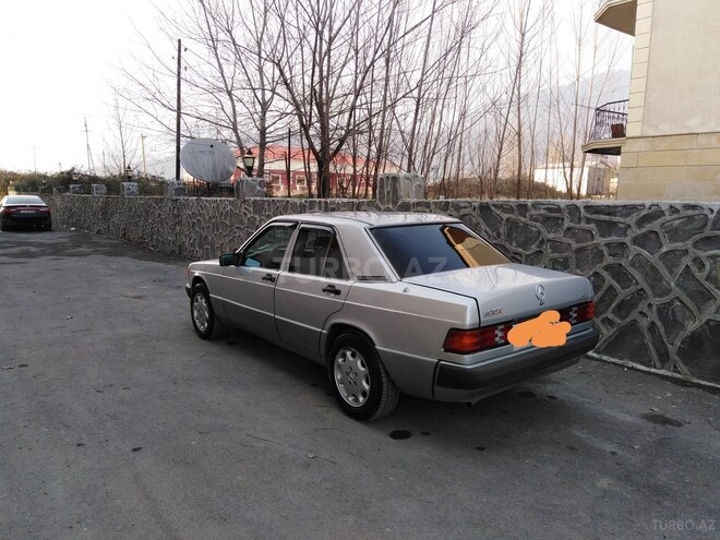 Mercedes 190 1990, 280,000 km - 2.0 л - Qəbələ