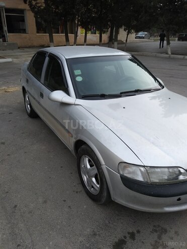 Opel Vectra 1996, 532,000 km - 1.8 л - Sumqayıt