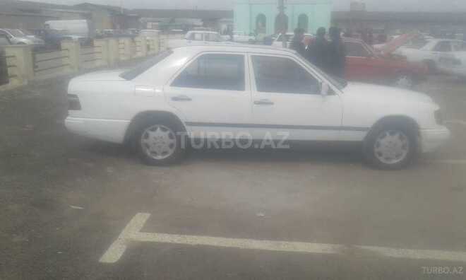 Mercedes E 200 1988, 121,112 km - 2.0 l - Lənkəran