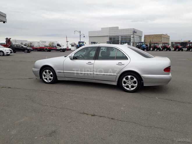 Mercedes E 220 2000, 298 km - 2.2 l - Gəncə