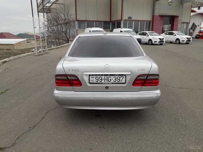 Mercedes E 220 2000, 298 km - 2.2 l - Gəncə