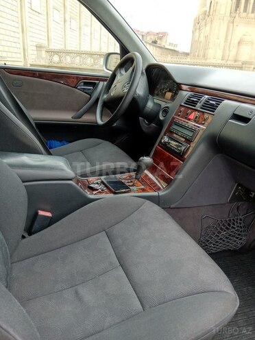 Mercedes E 270 2000, 344,000 km - 2.7 l - Bakı