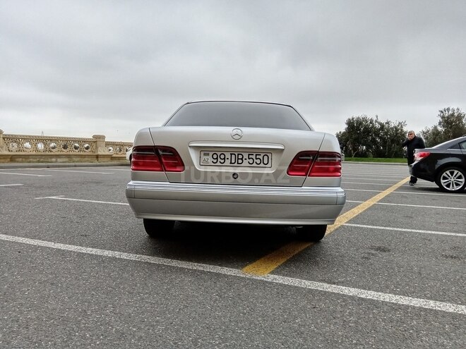 Mercedes E 270 2000, 344,000 km - 2.7 l - Bakı