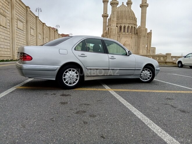 Mercedes E 270 2000, 344,000 km - 2.7 l - Bakı