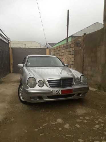 Mercedes E 220 2001, 320,954 km - 2.2 l - Bakı