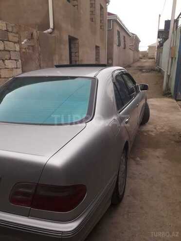 Mercedes E 220 2001, 320,954 km - 2.2 l - Bakı