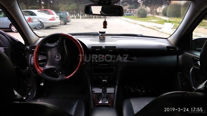 Mercedes C 240 2003, 245,000 km - 2.4 l - Xırdalan