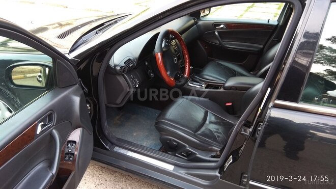 Mercedes C 240 2003, 245,000 km - 2.4 l - Xırdalan
