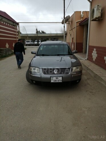 Volkswagen Passat 2002, 278,000 km - 1.8 л - Bakı