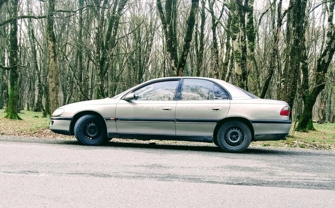 Opel Omega 1997, 285,000 km - 2.0 l - Bakı