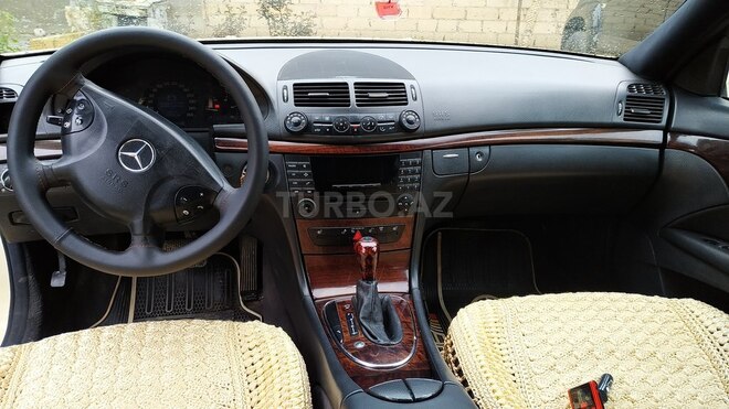 Mercedes E 220 2004, 330,000 km - 2.2 л - Salyan